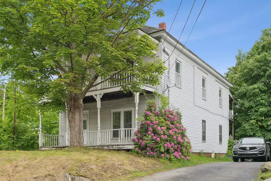 9 Maple ST, Jay, ME 04239