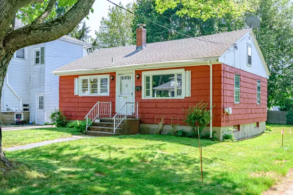 213 Mussey ST, South Portland, ME 04106