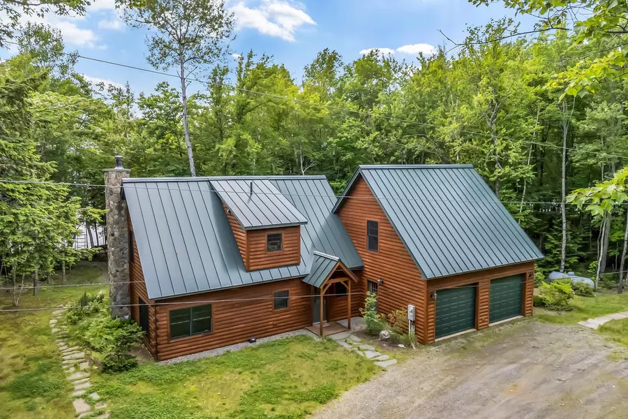 37 Parkhill Point RD, Belgrade, ME 04917