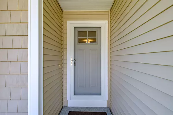 Westbrook, ME 04092,375 Pride ST #15