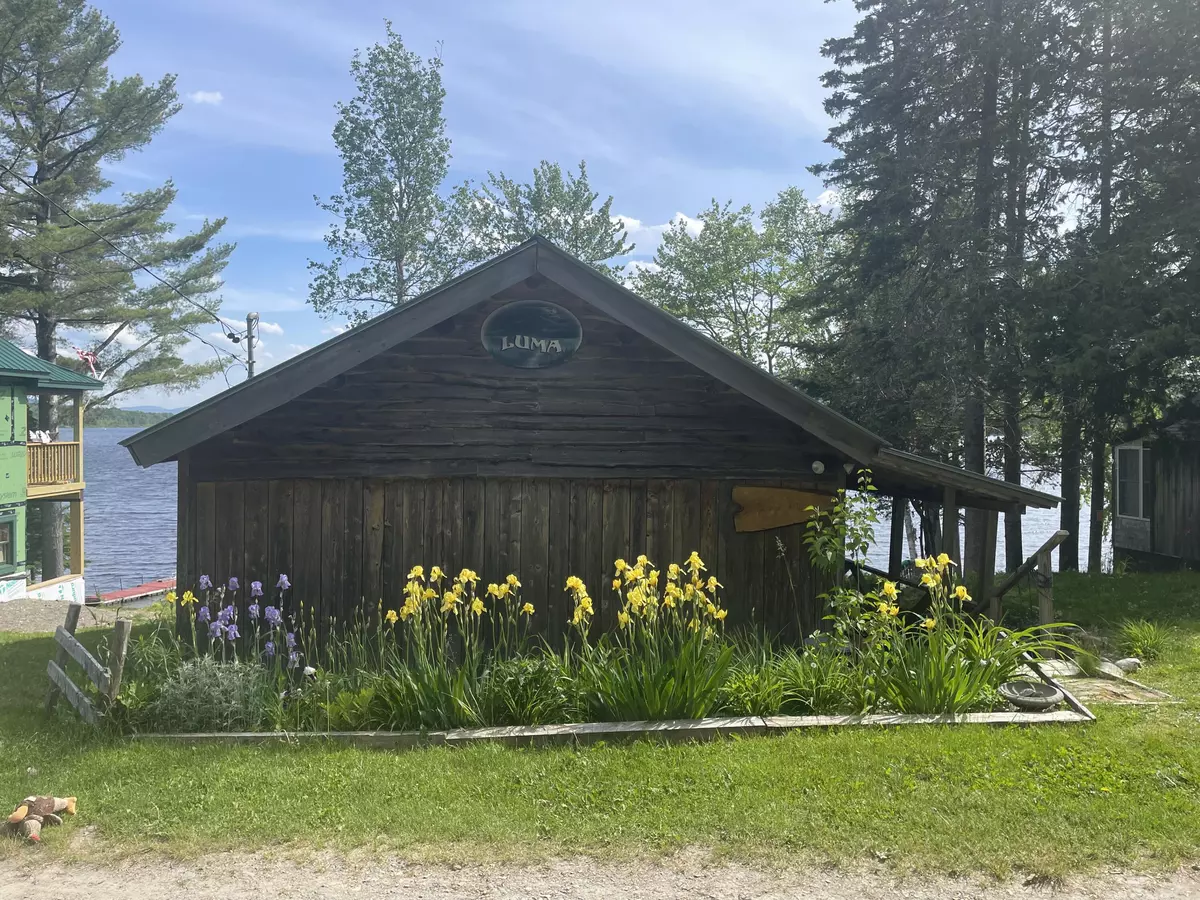 Jackman, ME 04945,12 Timber LN