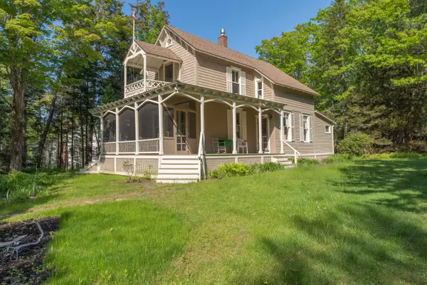 51 West Marginal RD, Brunswick, ME 04011