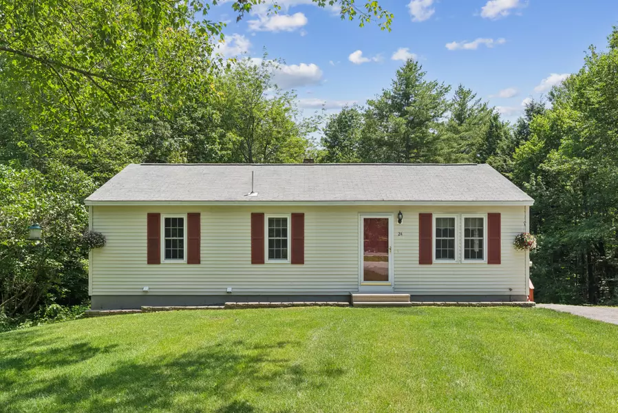 24 Maple Ridge RD, Gorham, ME 04038