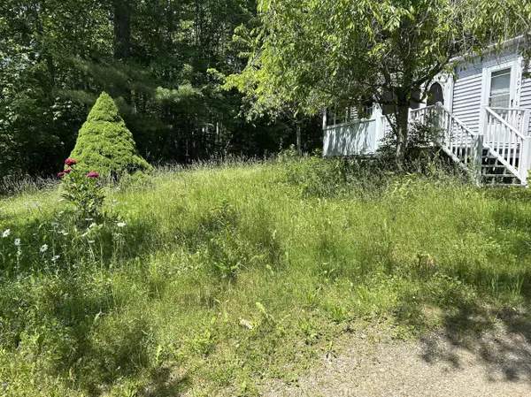 Thomaston, ME 04861,107 Booker ST