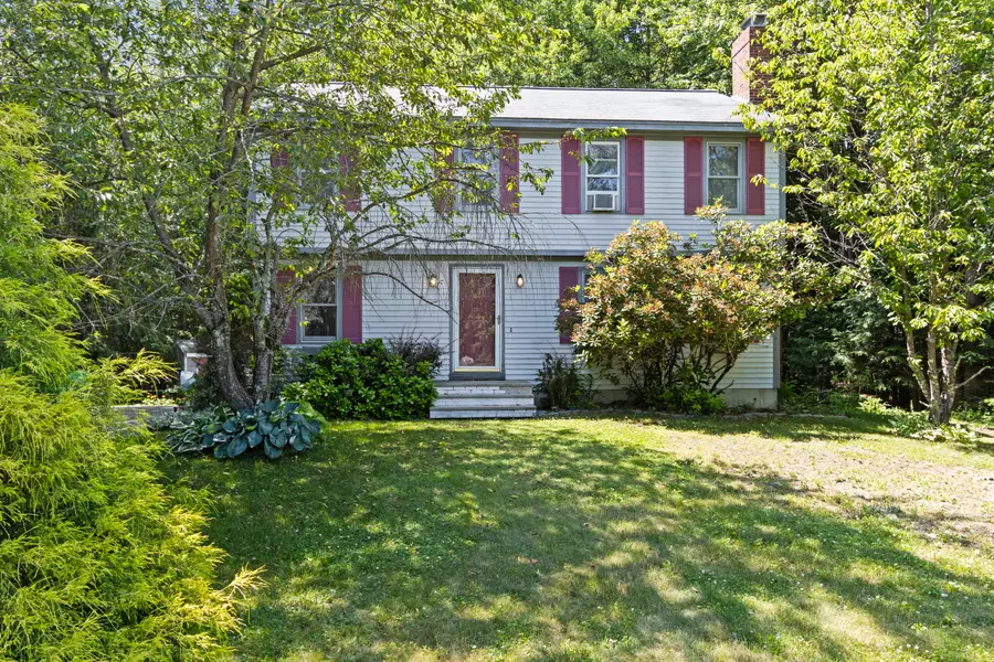 23 Laurel Pines DR, Gorham, ME 04038