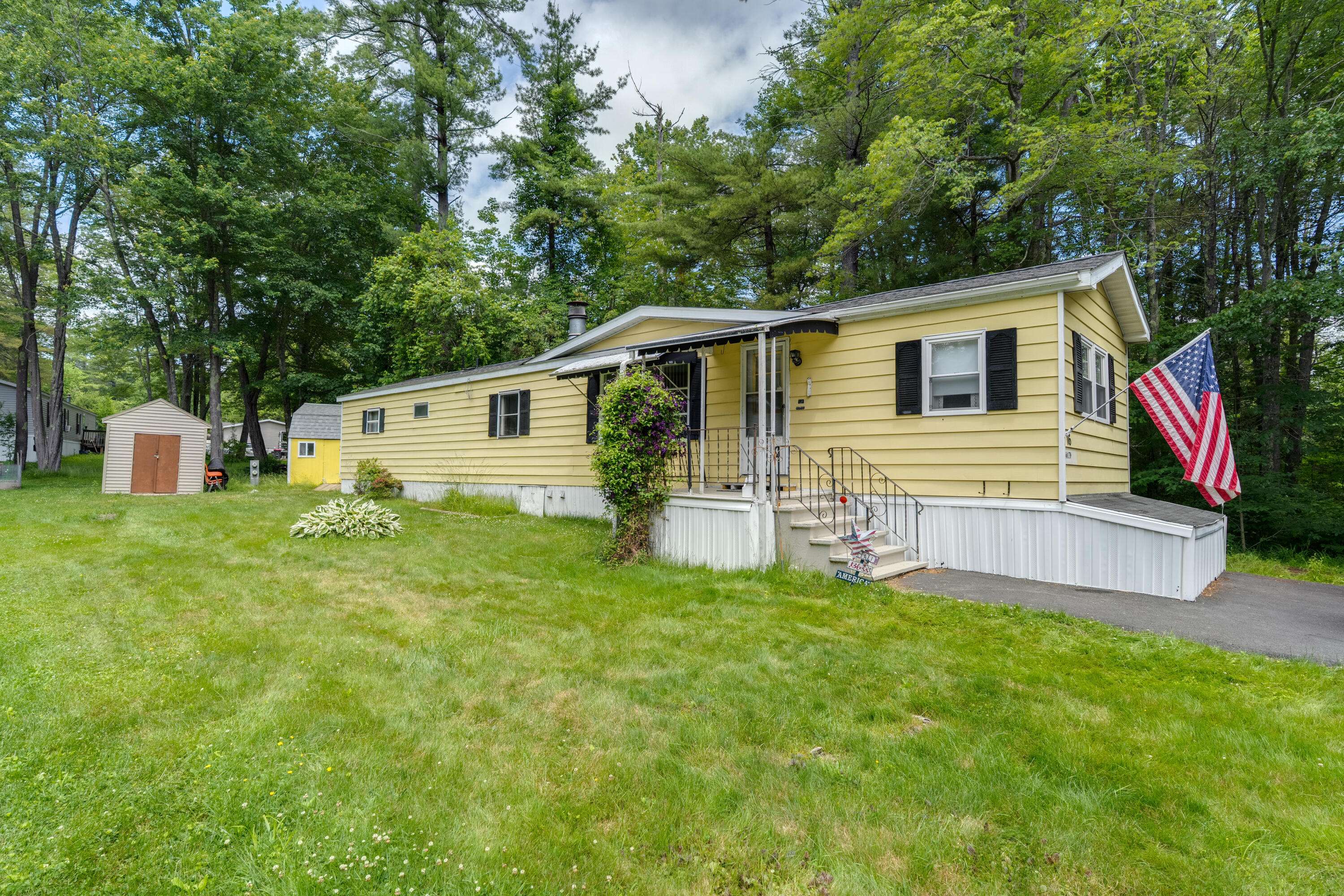 16 Imperial DR, Eliot, ME 03903