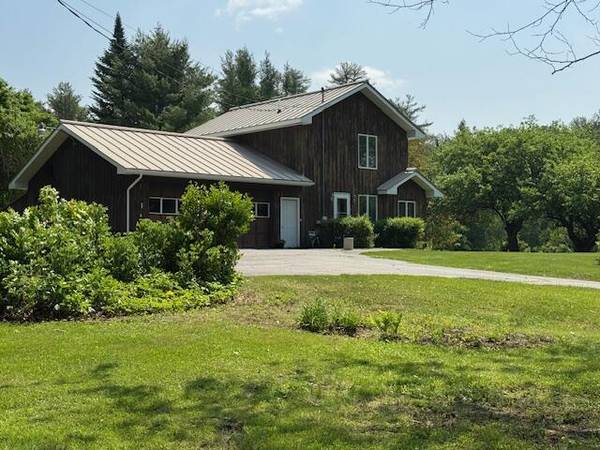 428 Bean RD, Mount Vernon, ME 04352