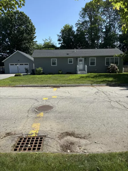 13 Richards ST, Westbrook, ME 04092