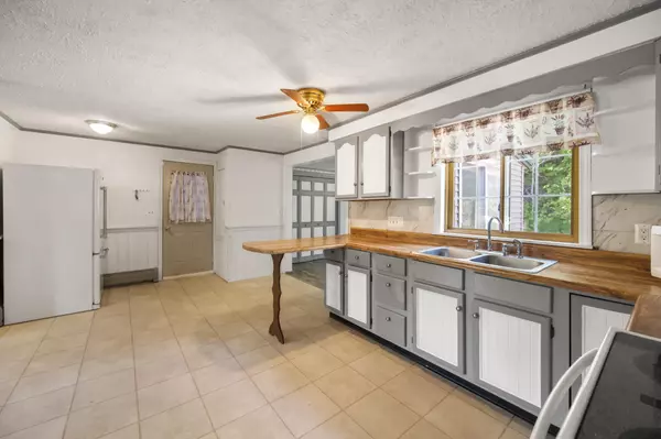 Madison, ME 04950,26 Jones ST