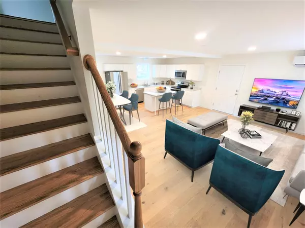 Sanford, ME 04073,8 Bedrock DR #8