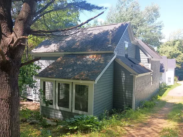 Livermore Falls, ME 04254,44 Baldwin ST