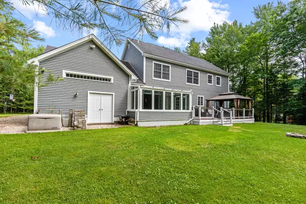 Freeport, ME 04032,111 Webster RD