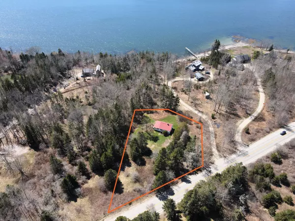 Deer Isle, ME 04627,760 N Deer Isle RD