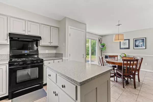 North Yarmouth, ME 04097,338 Royal RD