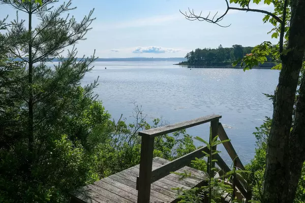 Deer Isle, ME 04627,402 Reach RD