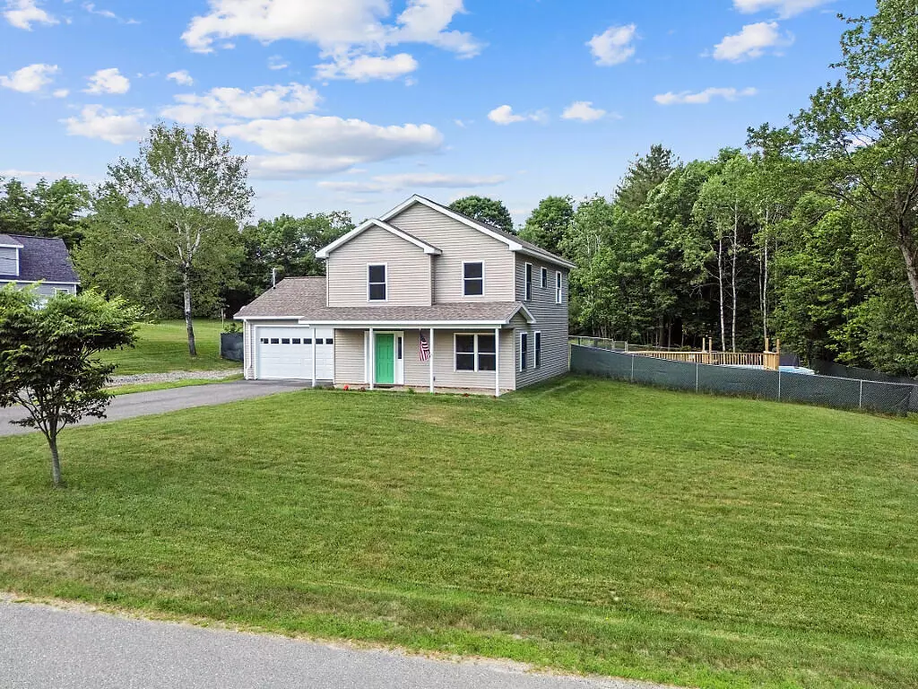 Sidney, ME 04330,15 Rebecca DR