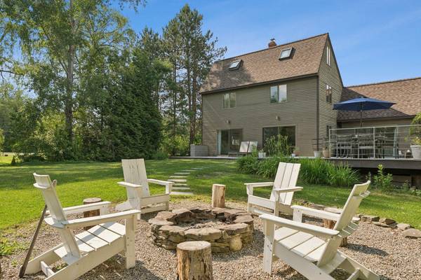 2 Far View CIR, Saco, ME 04072