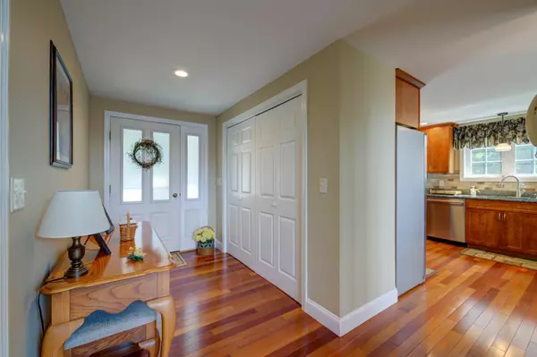 Naples, ME 04055,11 Washington CT