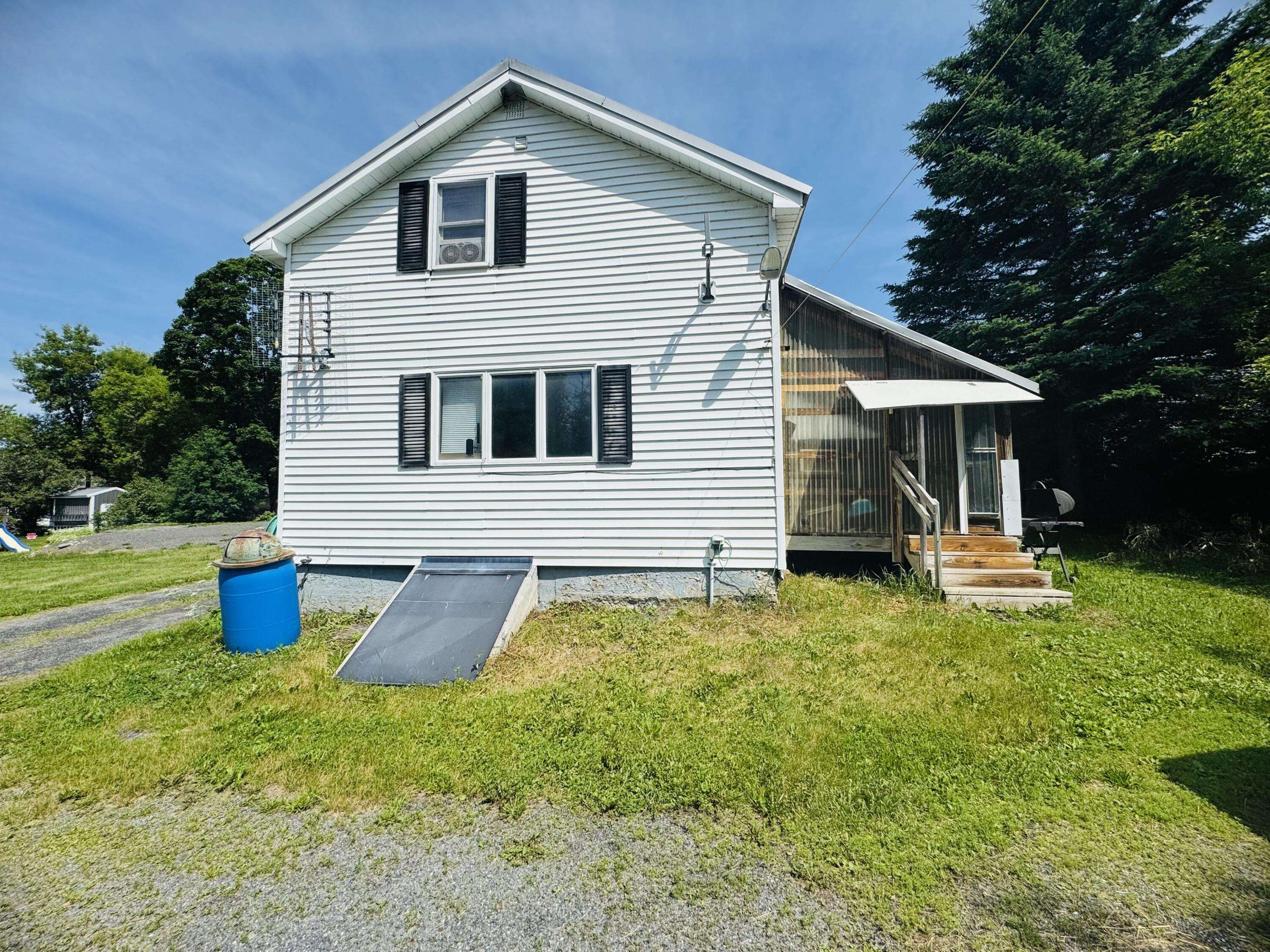 34 Roberts ST, Caribou, ME 04736