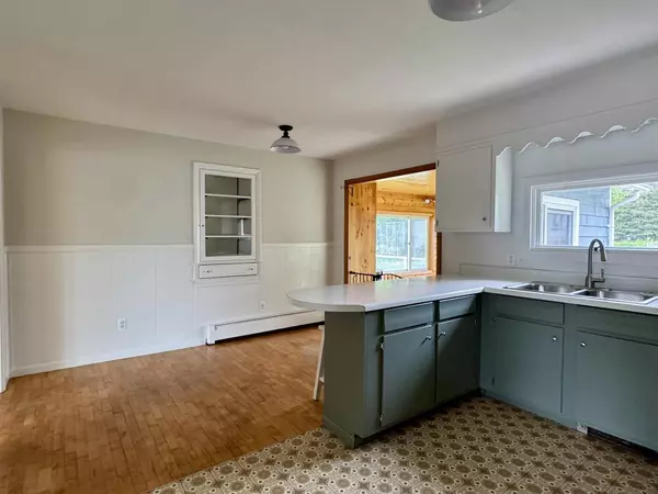 Machias, ME 04654,12 Allen AVE