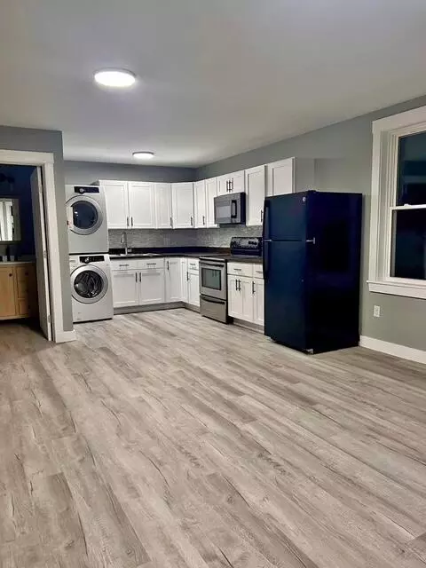 Orrington, ME 04474,42 Applehead Way WAY