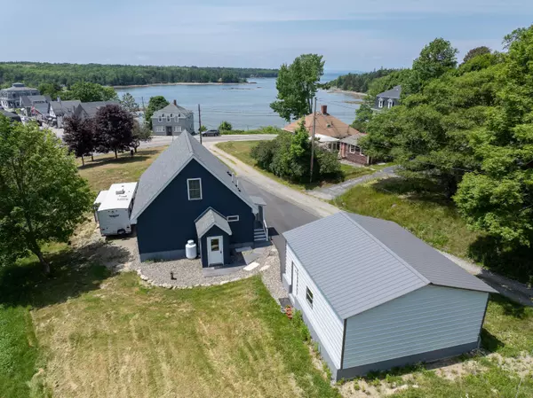 Deer Isle, ME 04627,2 Church ST