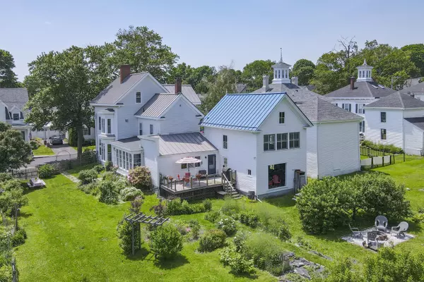 Rockland, ME 04841,55 Masonic ST