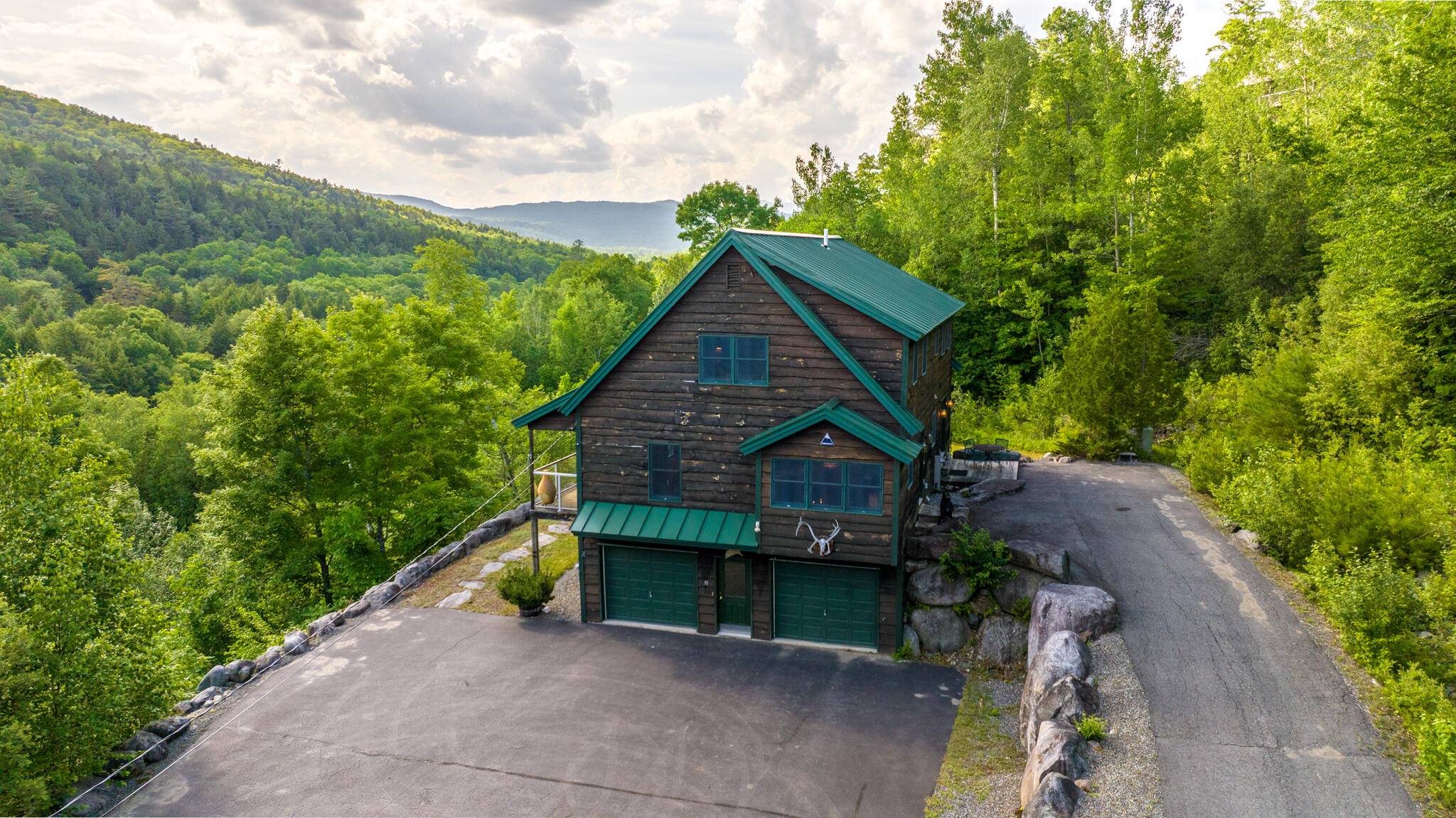 30 Hillside DR, Kingfield, ME 04947