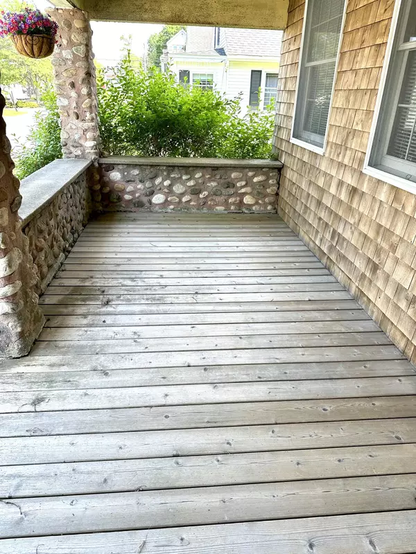 South Portland, ME 04106,22 Froswick AVE