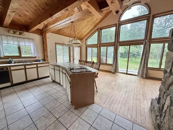 Wayne, ME 04284,69 Coolidge RD