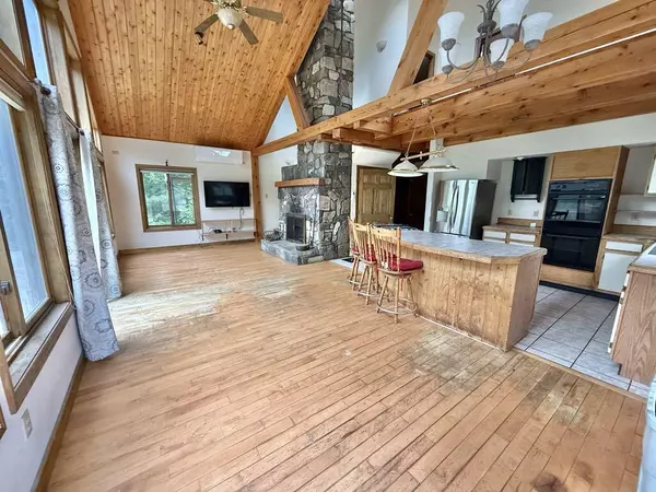 Wayne, ME 04284,69 Coolidge RD