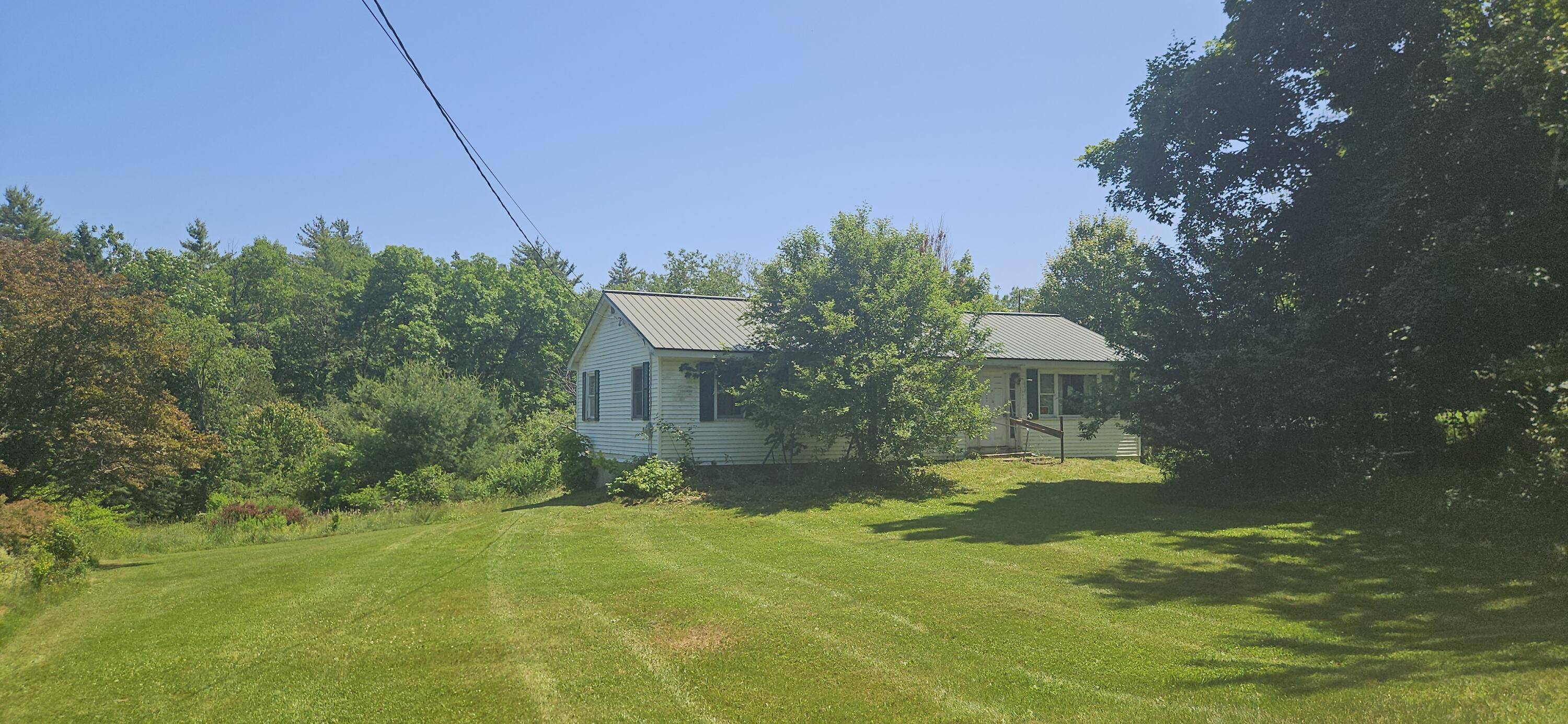 187 Richards RD, Benton, ME 04901