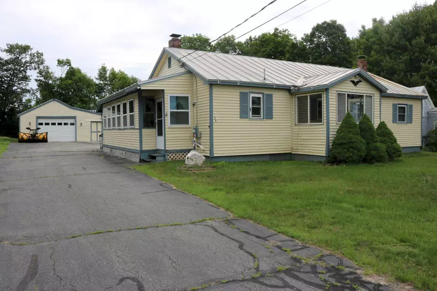 24 Turner AVE, Skowhegan, ME 04976