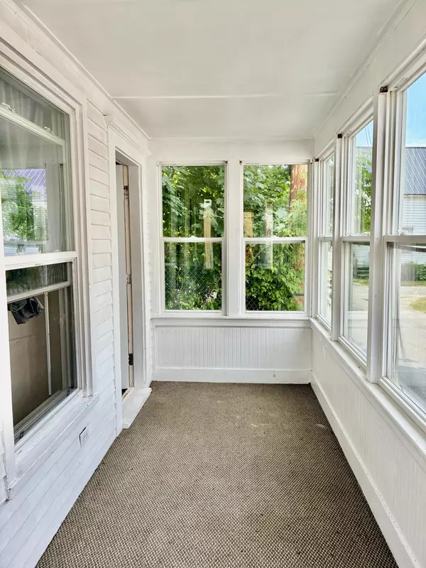 Waterville, ME 04901,41 Carey LN