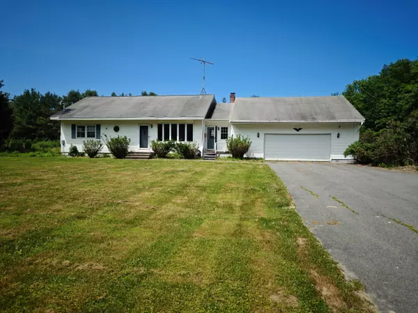 368 W West Ridge RD, Cornville, ME 04976