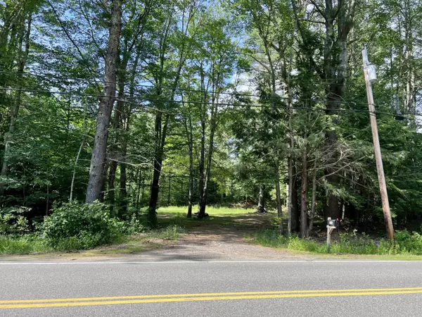 North Berwick, ME 03906,466 Lebanon RD