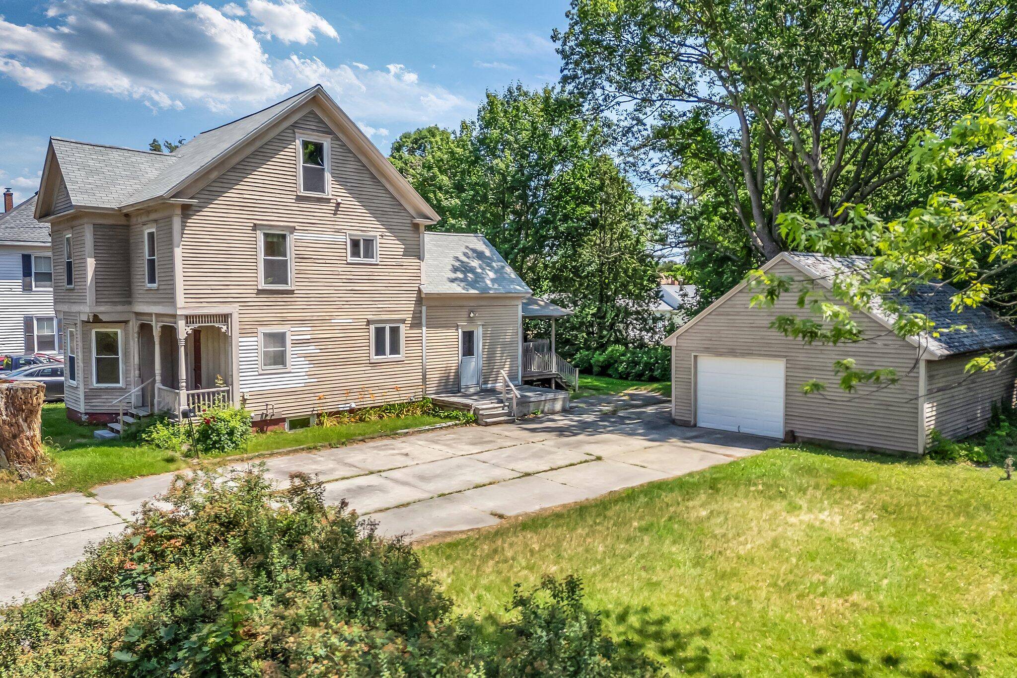 12 Blethen ST, Lisbon, ME 04252
