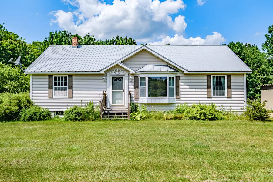 25 E Andrews Hill RD, Otisfield, ME 04270