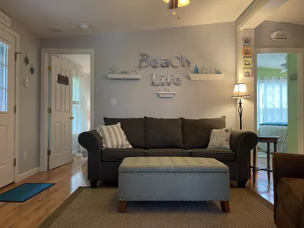 Wells, ME 04090,412 Post RD #143