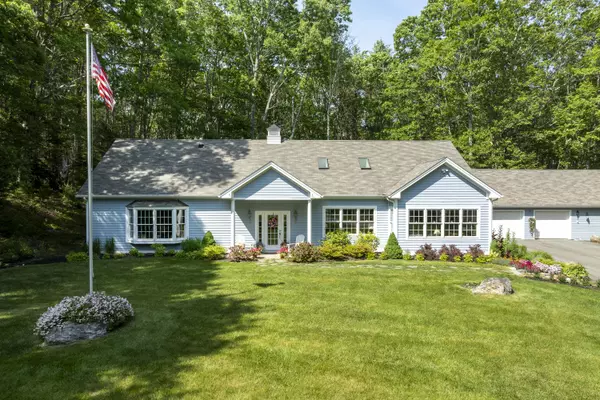 Boothbay, ME 04537,28 Evergreen DR