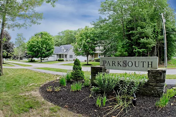 Gorham, ME 04038,9 Samantha DR #9