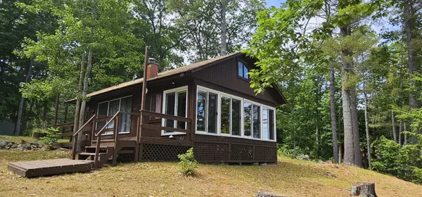 Vassalboro, ME 04989,28 Austin RD