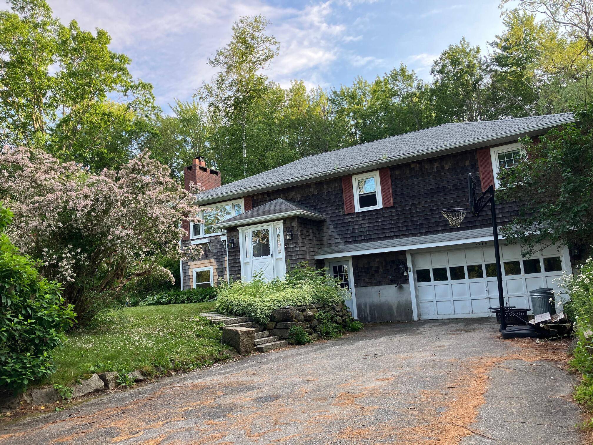 363 Oak Point RD, Trenton, ME 04605