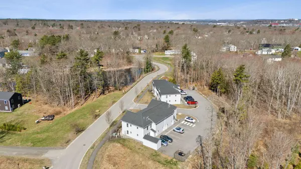 Cape Elizabeth, ME 04107,51-53 Aster LN
