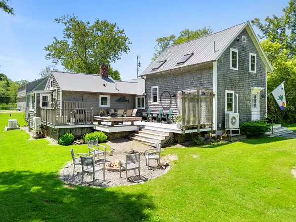 Waldoboro, ME 04572,1414 Dutch Neck RD