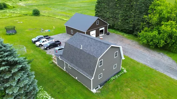 Presque Isle, ME 04769,137 Caribou RD