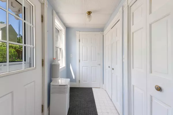 Bath, ME 04530,390 Front ST