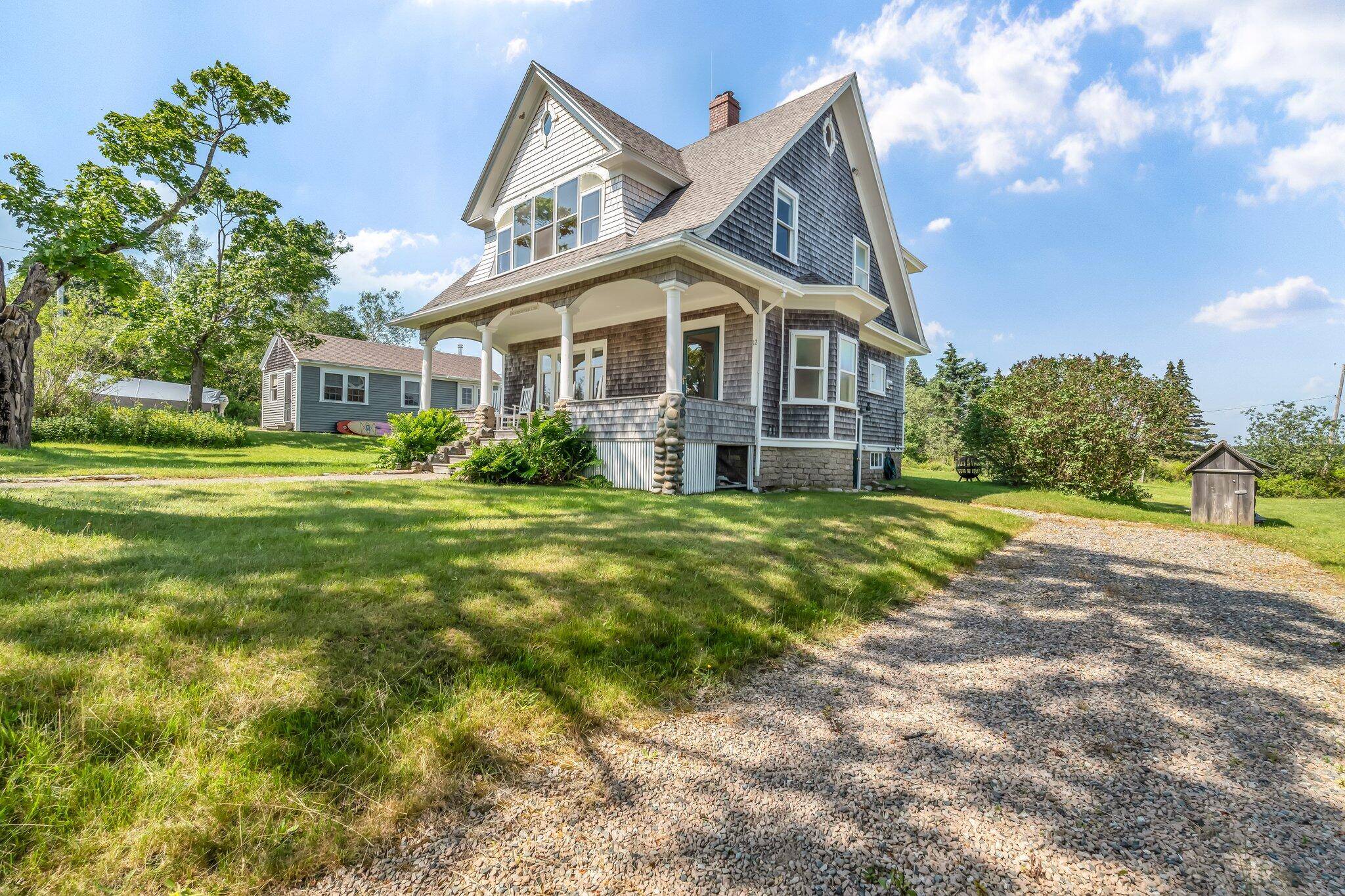 12 Steamboat Hill RD, Swans Island, ME 04685
