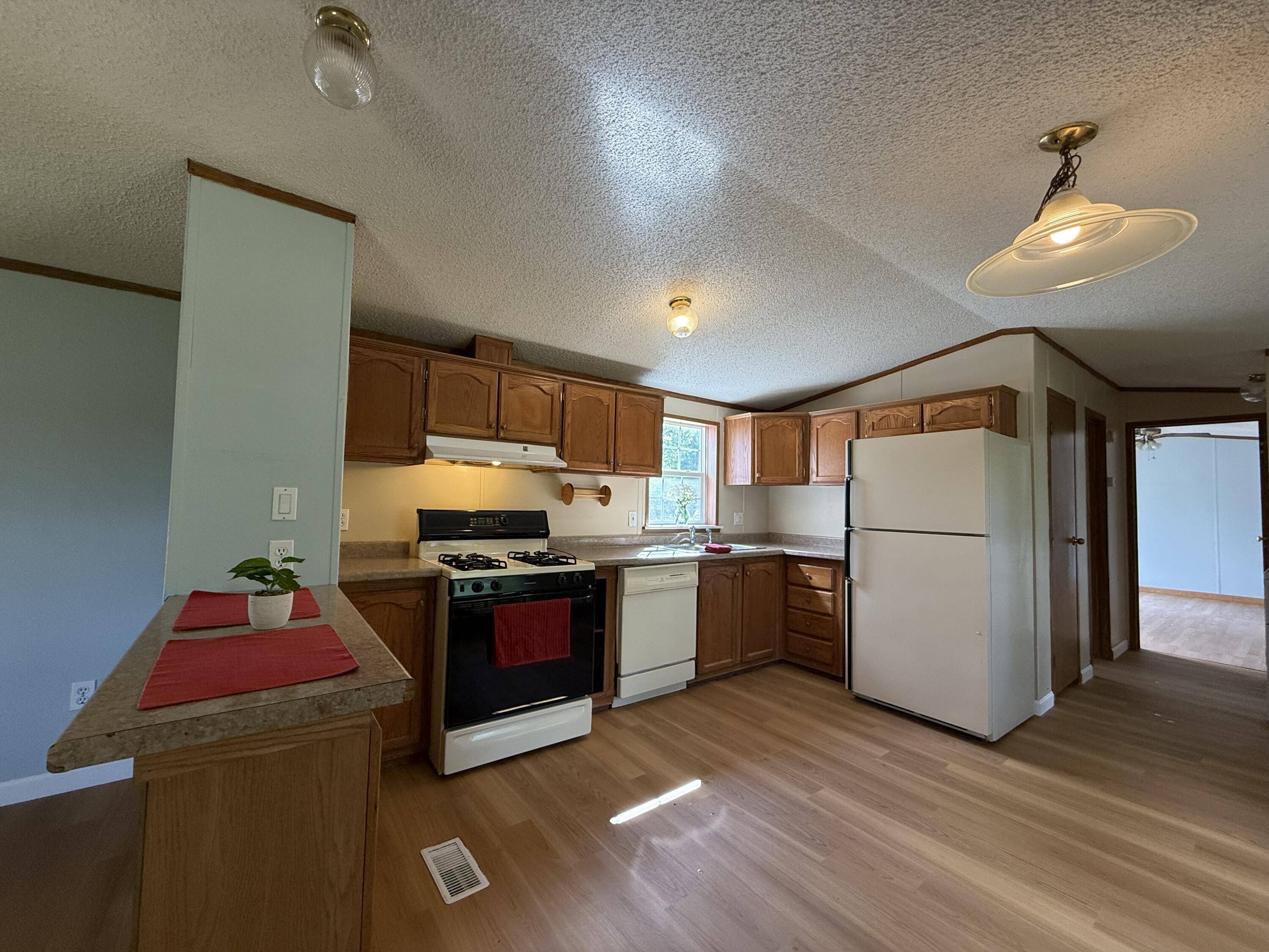 15 Micheals WAY, Paris, ME 04281