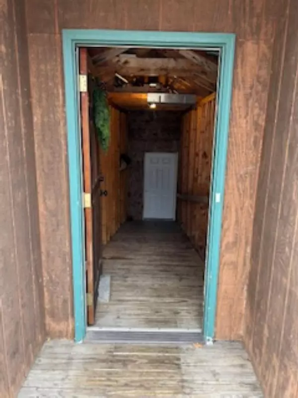 Abbot, ME 04406,20 Monument RD